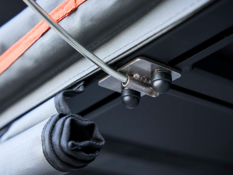 Alu-Cab Dachzelt RT-4S "Family" für 4 Personen Schwarz